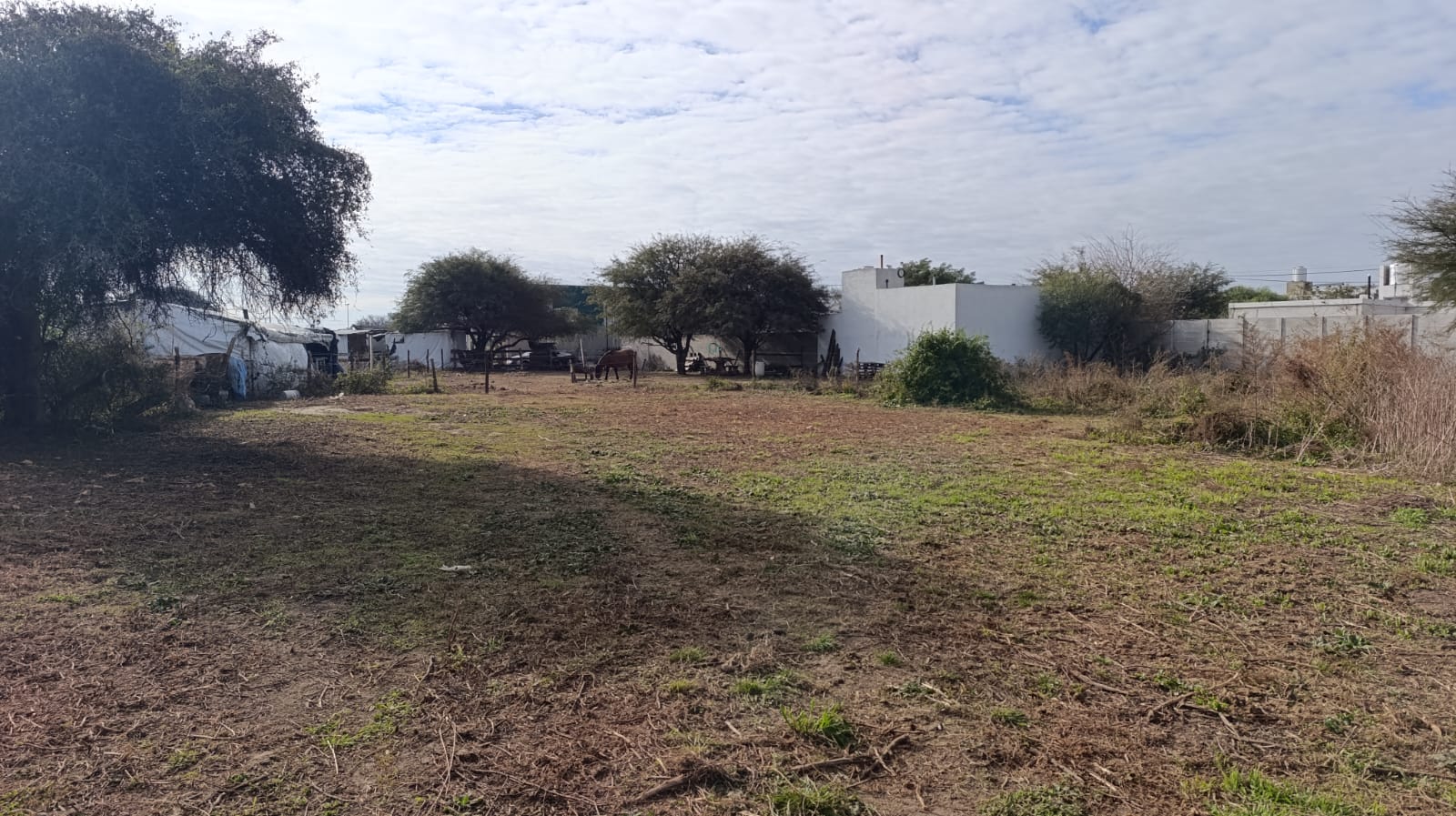 SE VENDE TERRENO ZONA SUR ARROYITO A METROS DE LA RUTA