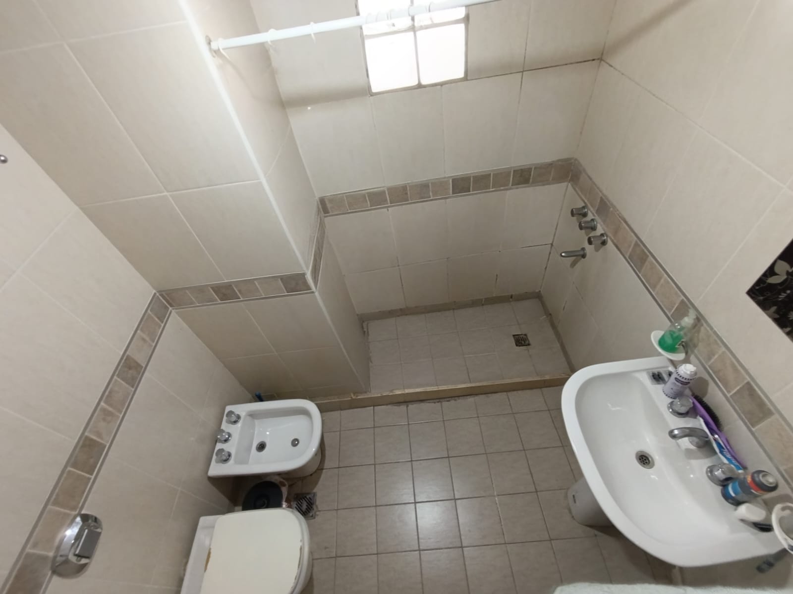 SE ALQUILA DEPARTAMENTO EN BARRIO COFICO – CÓRDOBA