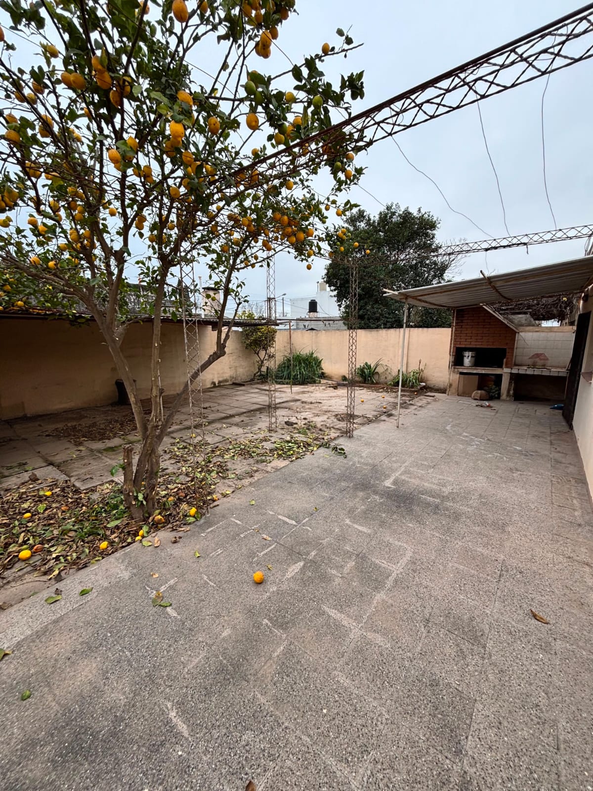 SE ALQUILA CASA 3 DORMITORIOS EN ARROYITO