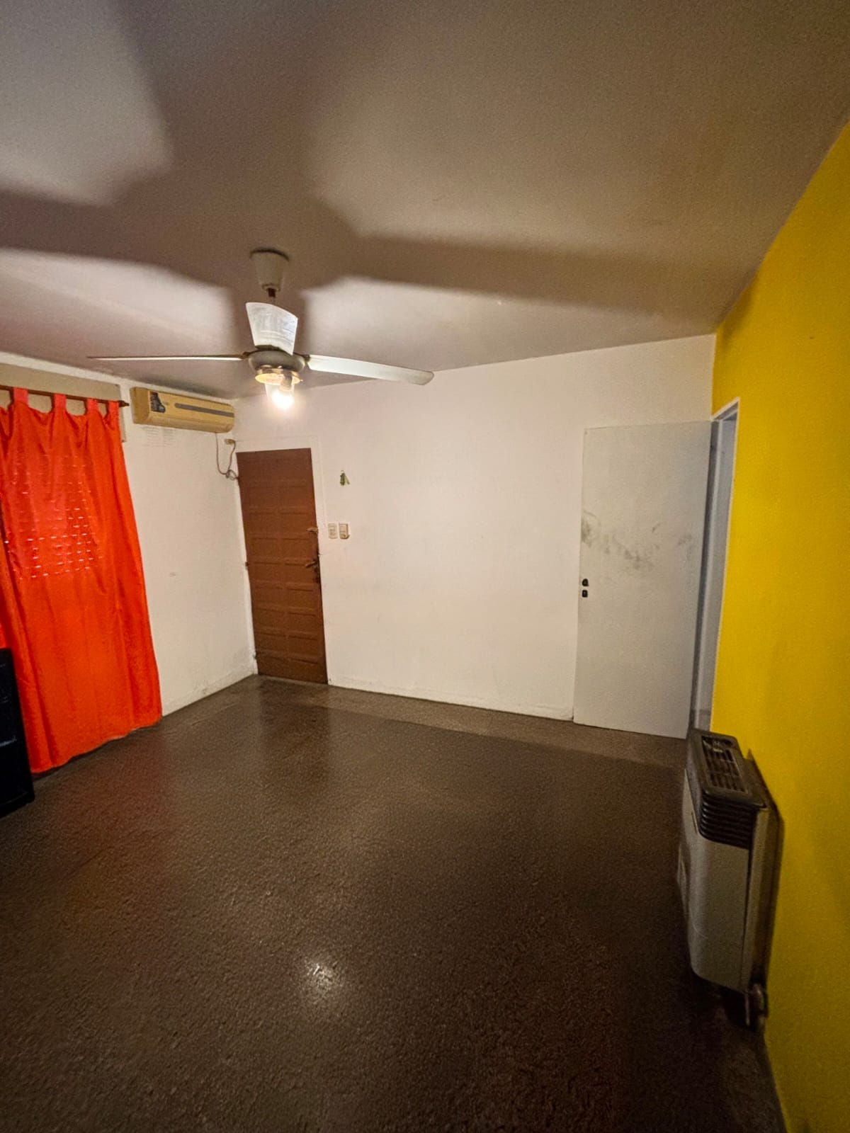 SE VENDE DEPARTAMENTO EN ARROYITO