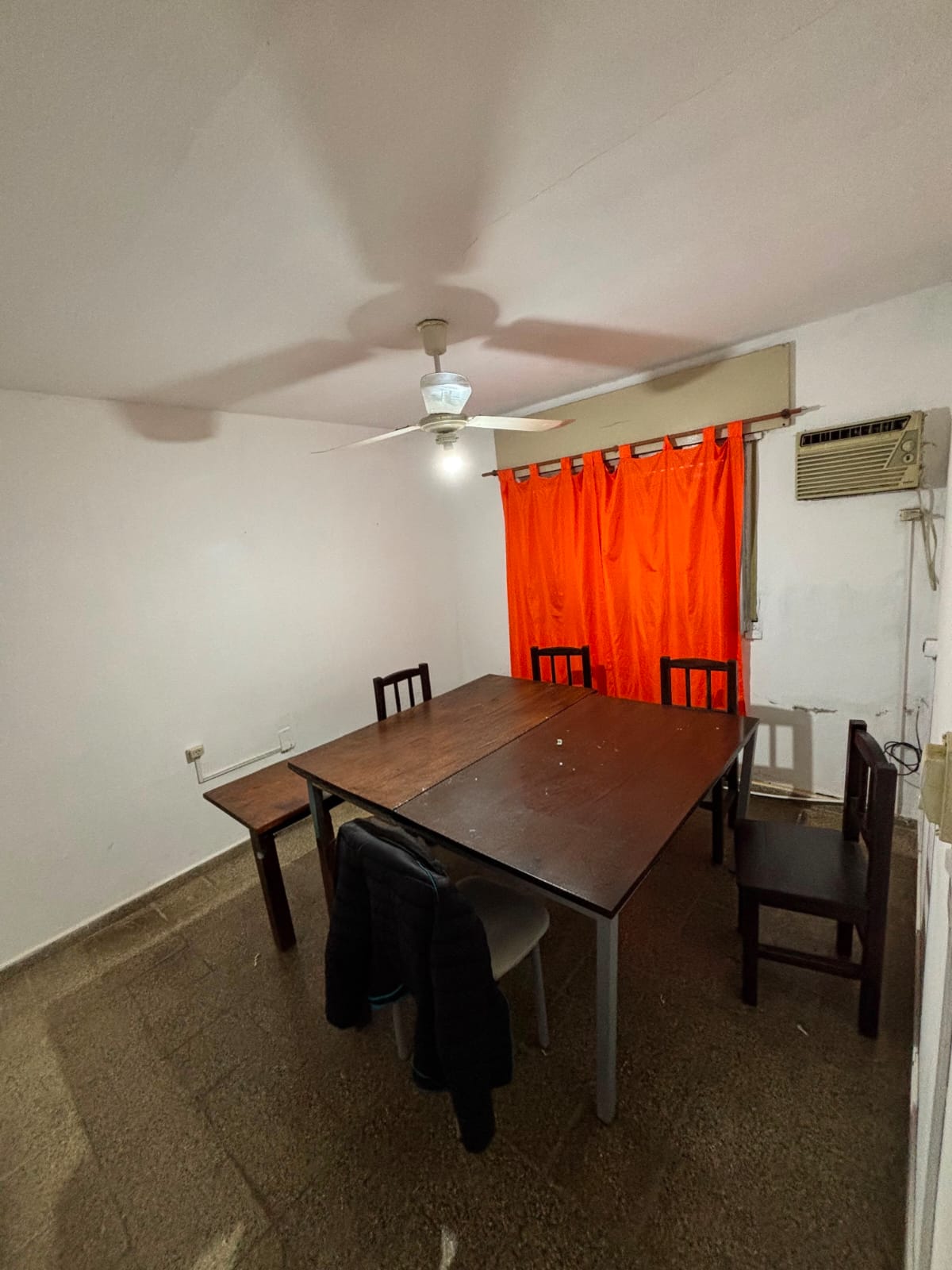SE VENDE DEPARTAMENTO EN ARROYITO