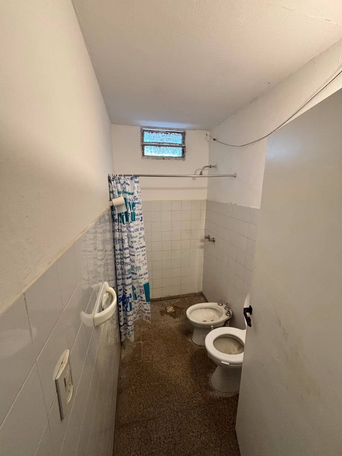 SE VENDE DEPARTAMENTO EN ARROYITO