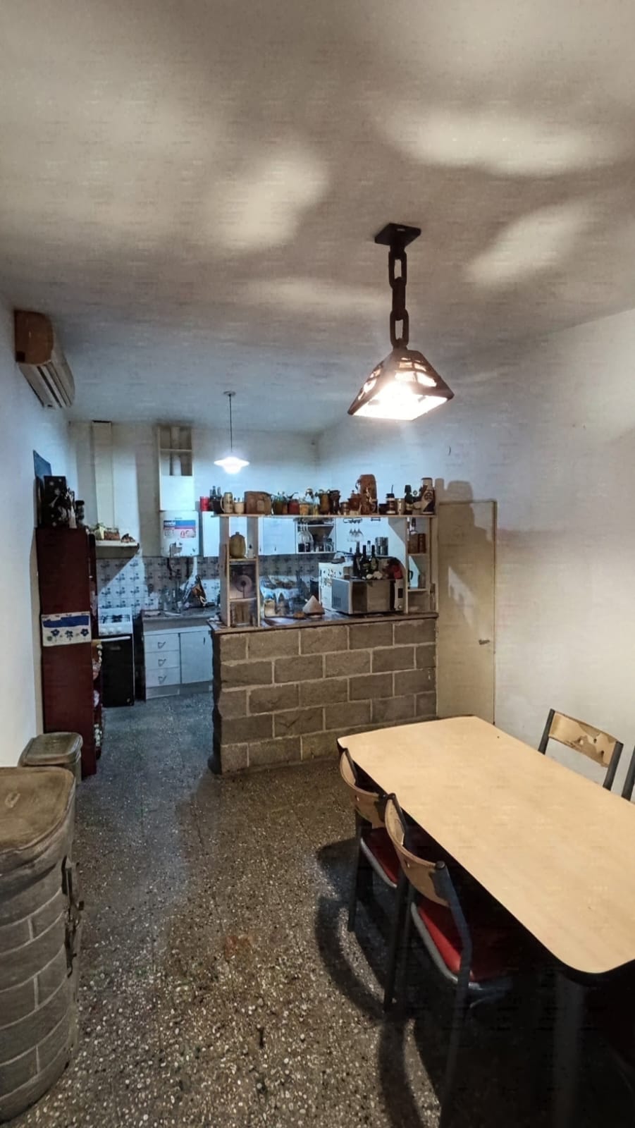 SE VENDE CASA EN ARROYITO