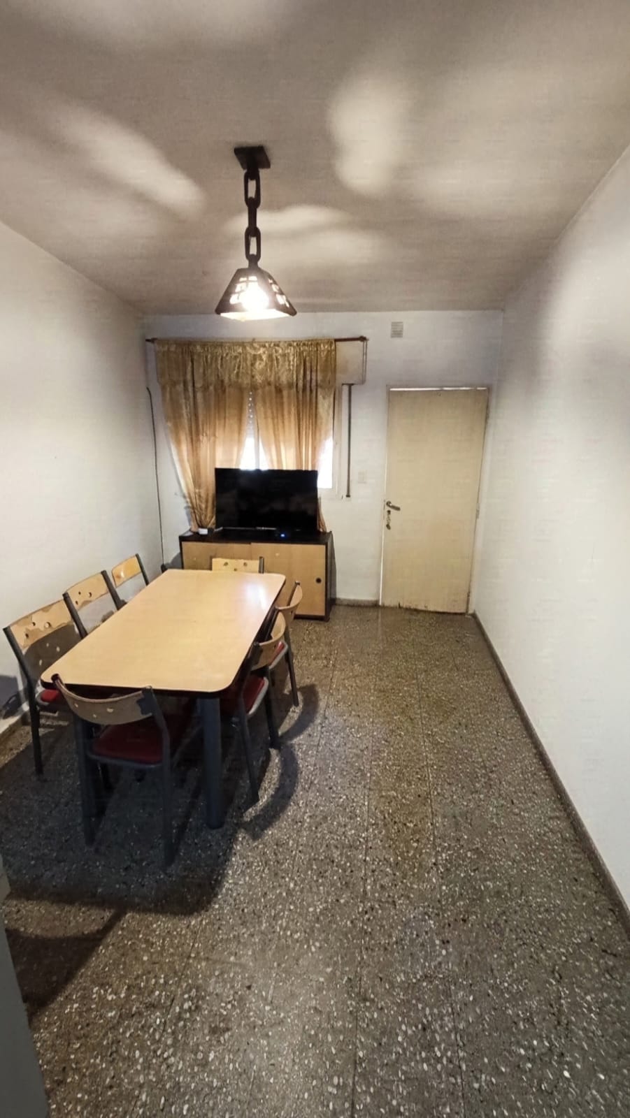 SE VENDE CASA EN ARROYITO