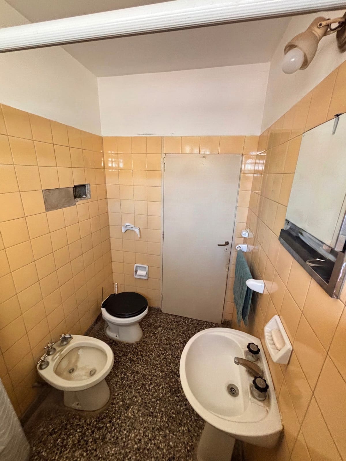 SE VENDE CASA EN ARROYITO