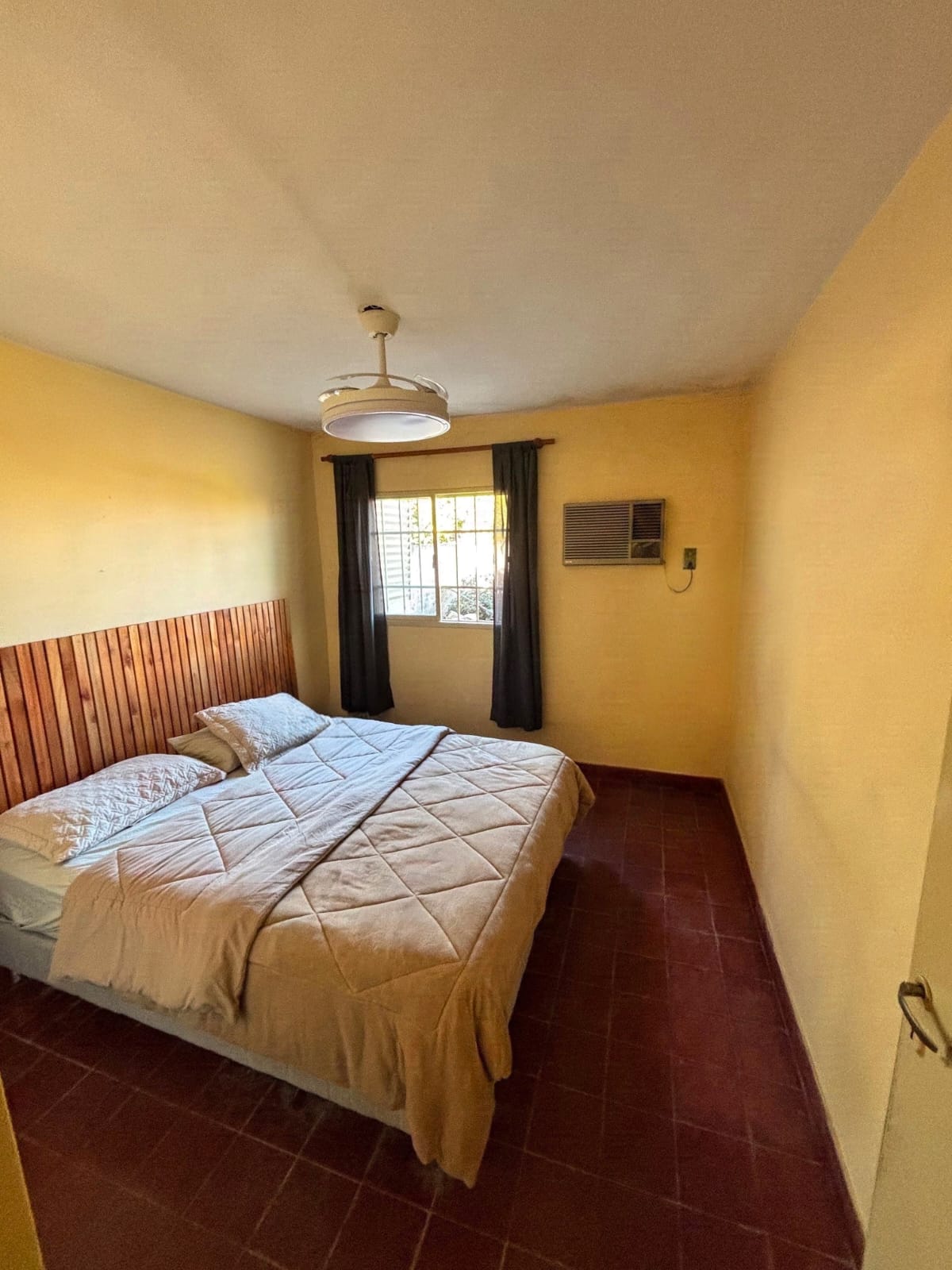 SE VENDE CASA EN ARROYITO