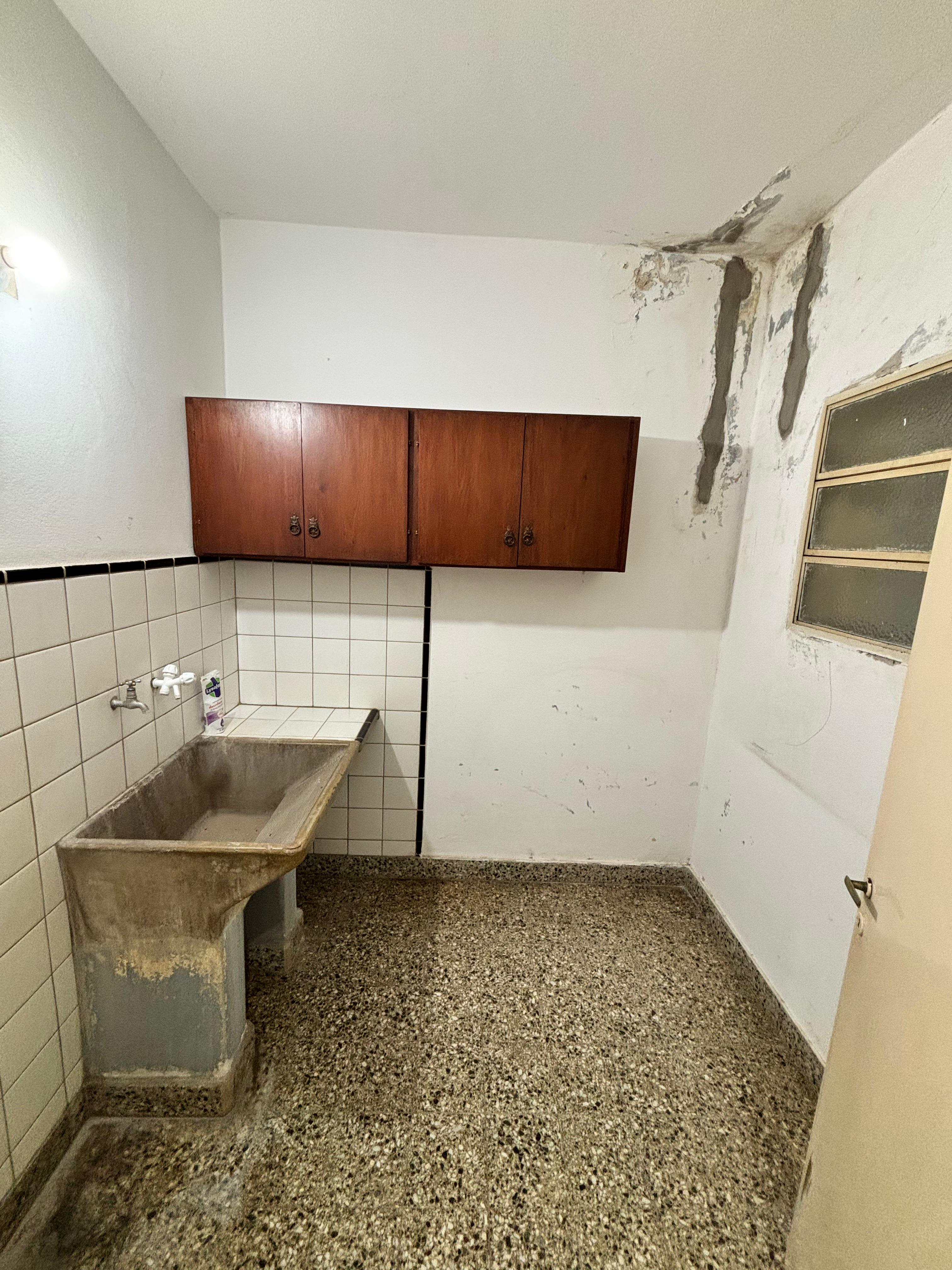 SE VENDE CASA EN ARROYITO (ZONA CENTRO)