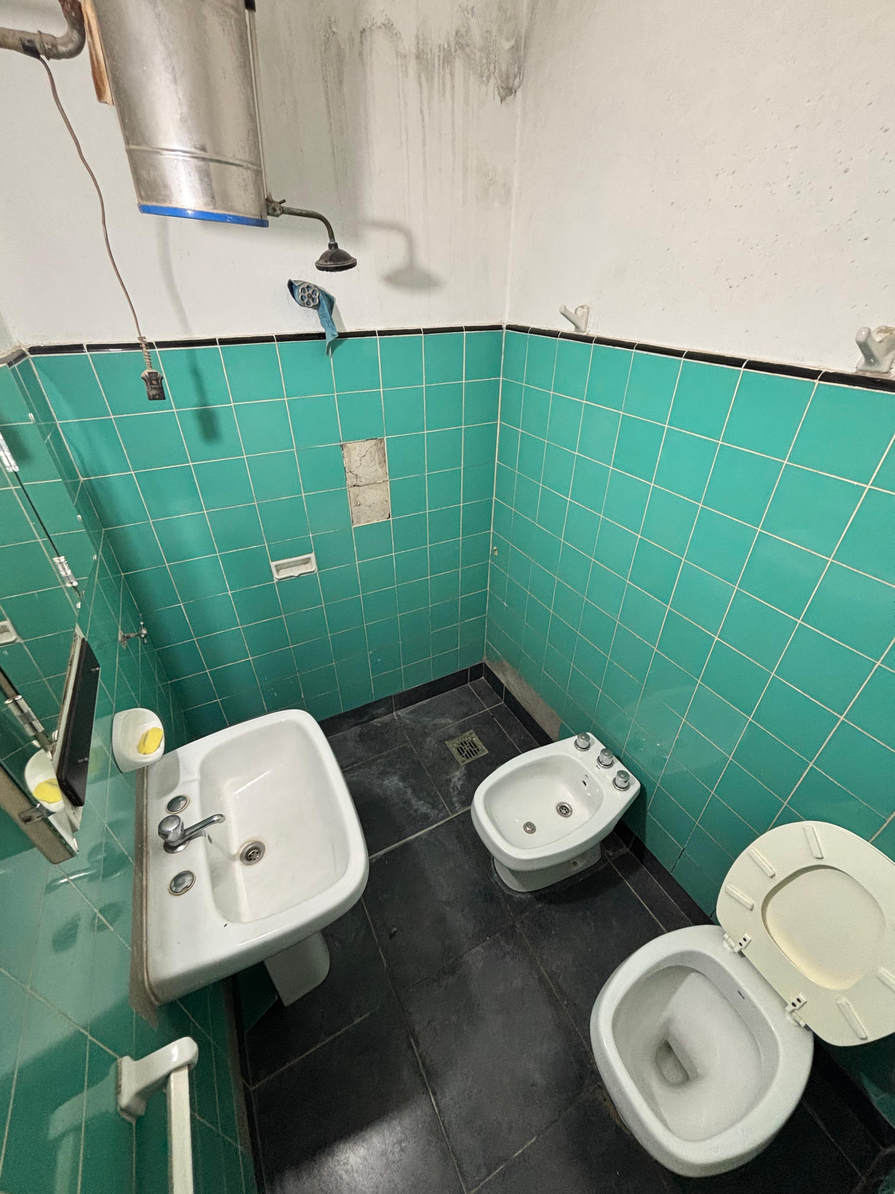 SE VENDE CASA EN ARROYITO (ZONA CENTRO)