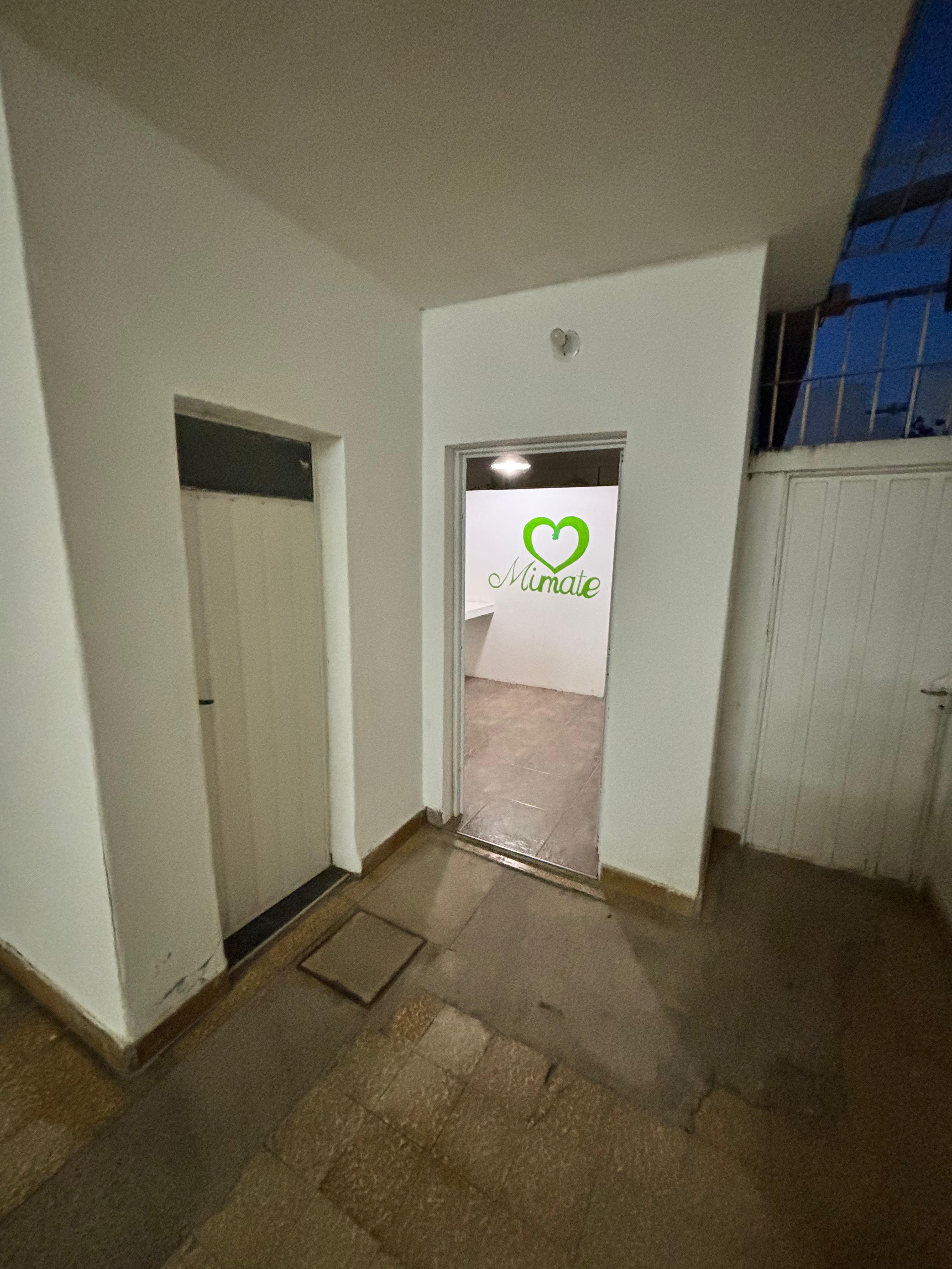 SE VENDE CASA EN ARROYITO (ZONA CENTRO)