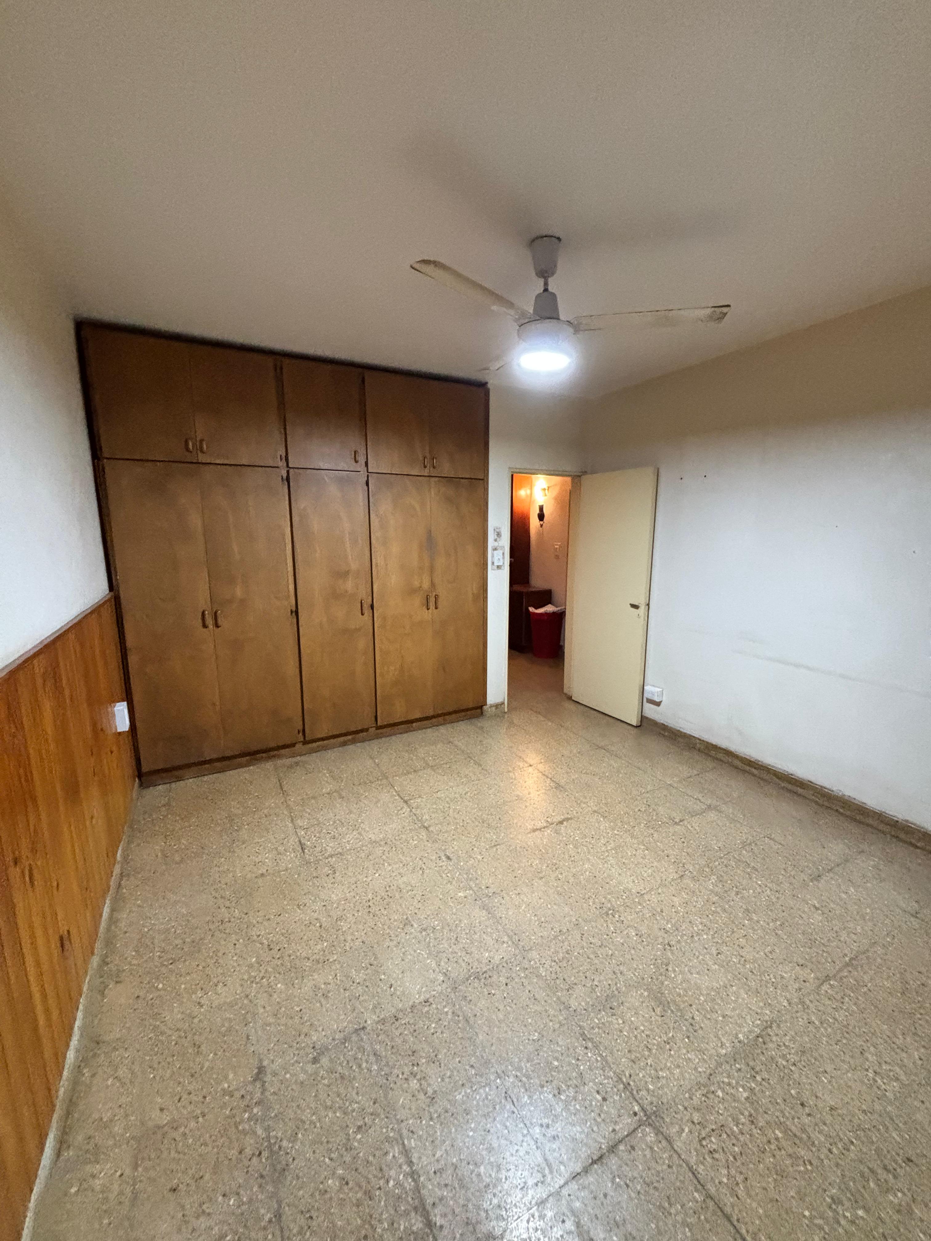 SE VENDE CASA EN ARROYITO (ZONA CENTRO)