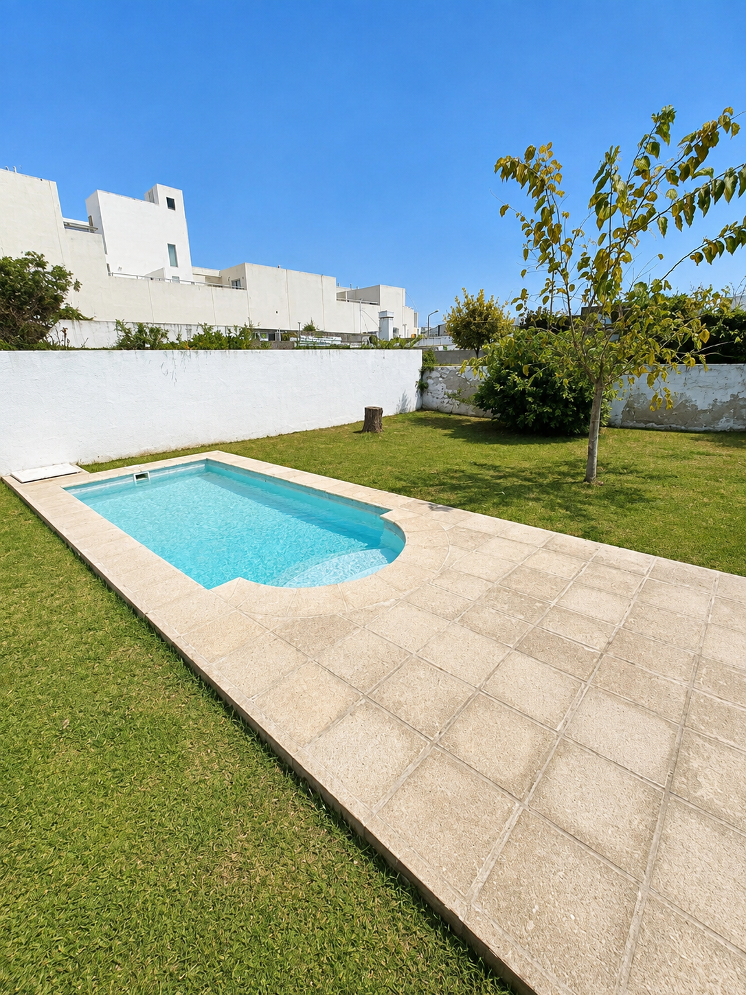 SE VENDE CASA EN ARROYITO (ZONA CENTRO)
