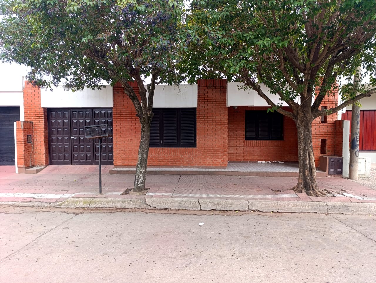 SE VENDE CASA EN ARROYITO