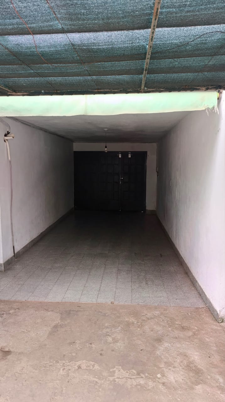 SE VENDE CASA EN ARROYITO